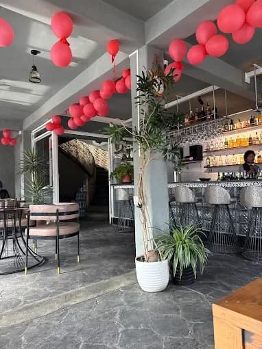 Restaurant view 1